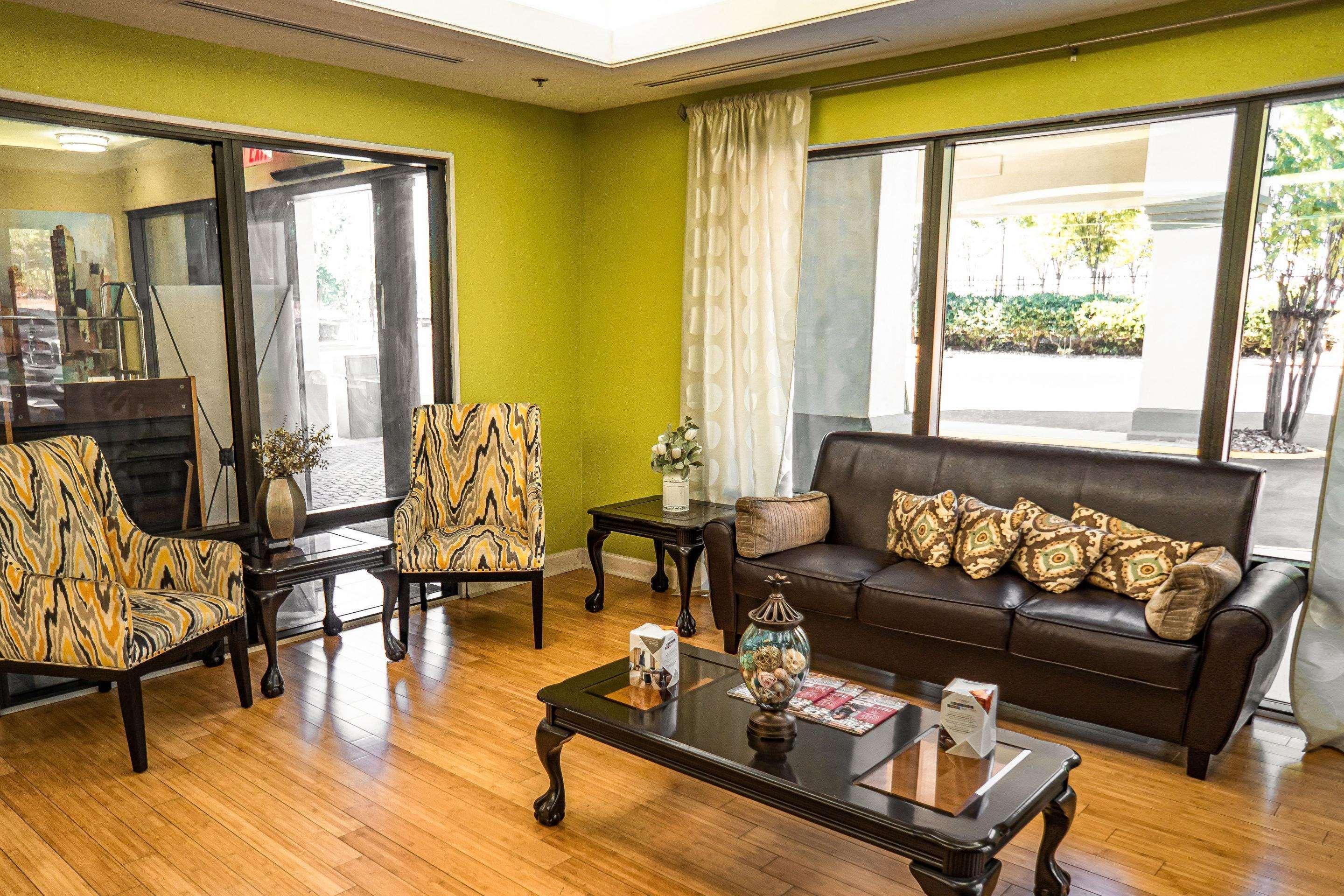 Quality Inn & Suites Near Six Flags - Austell Esterno foto
