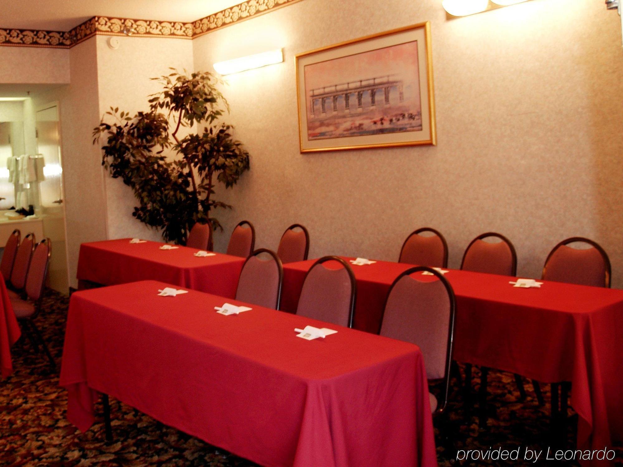 Quality Inn & Suites Near Six Flags - Austell Esterno foto