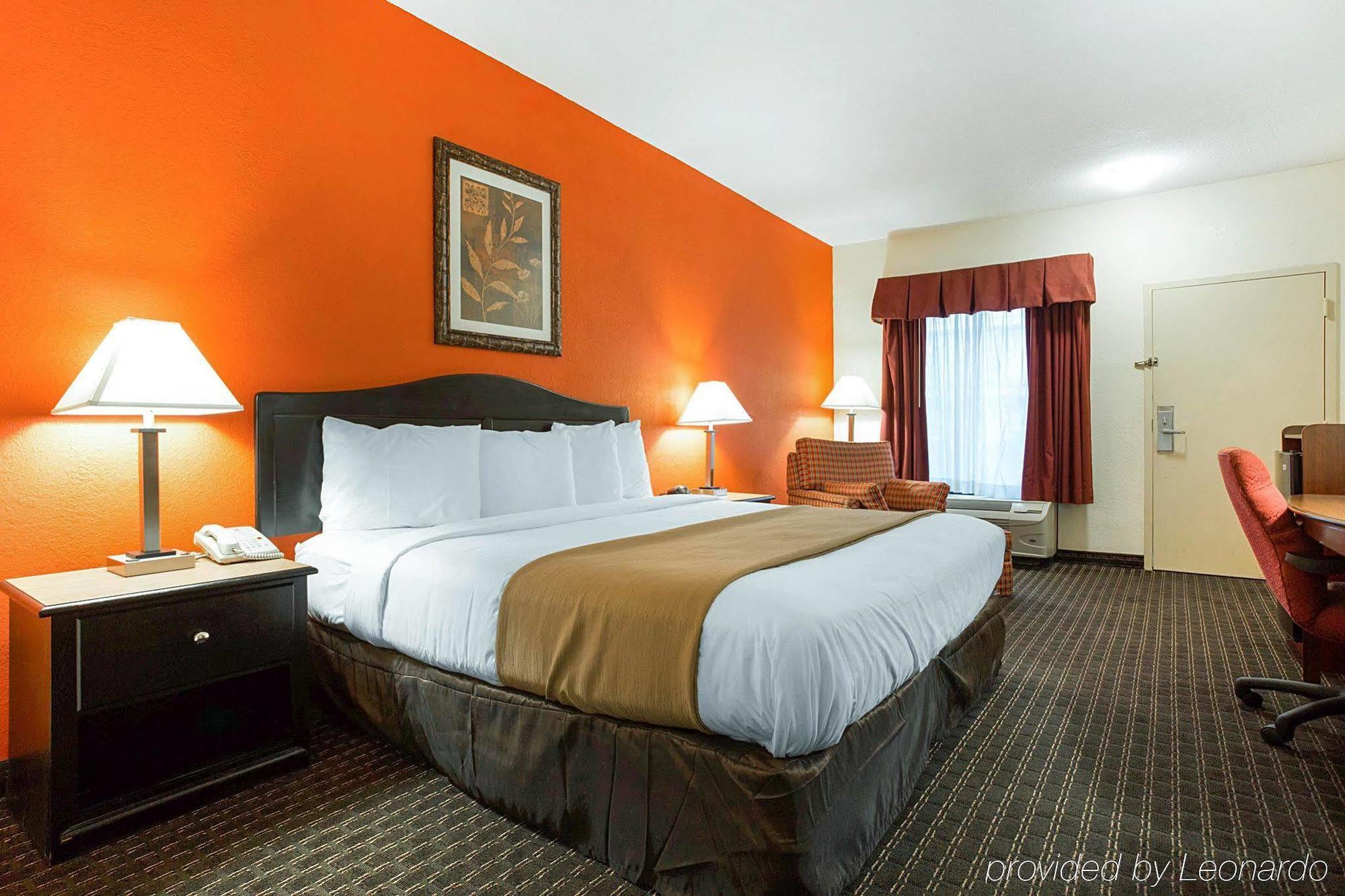 Quality Inn & Suites Near Six Flags - Austell Esterno foto